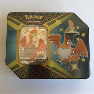 Pokémon Shining Fates Tin
